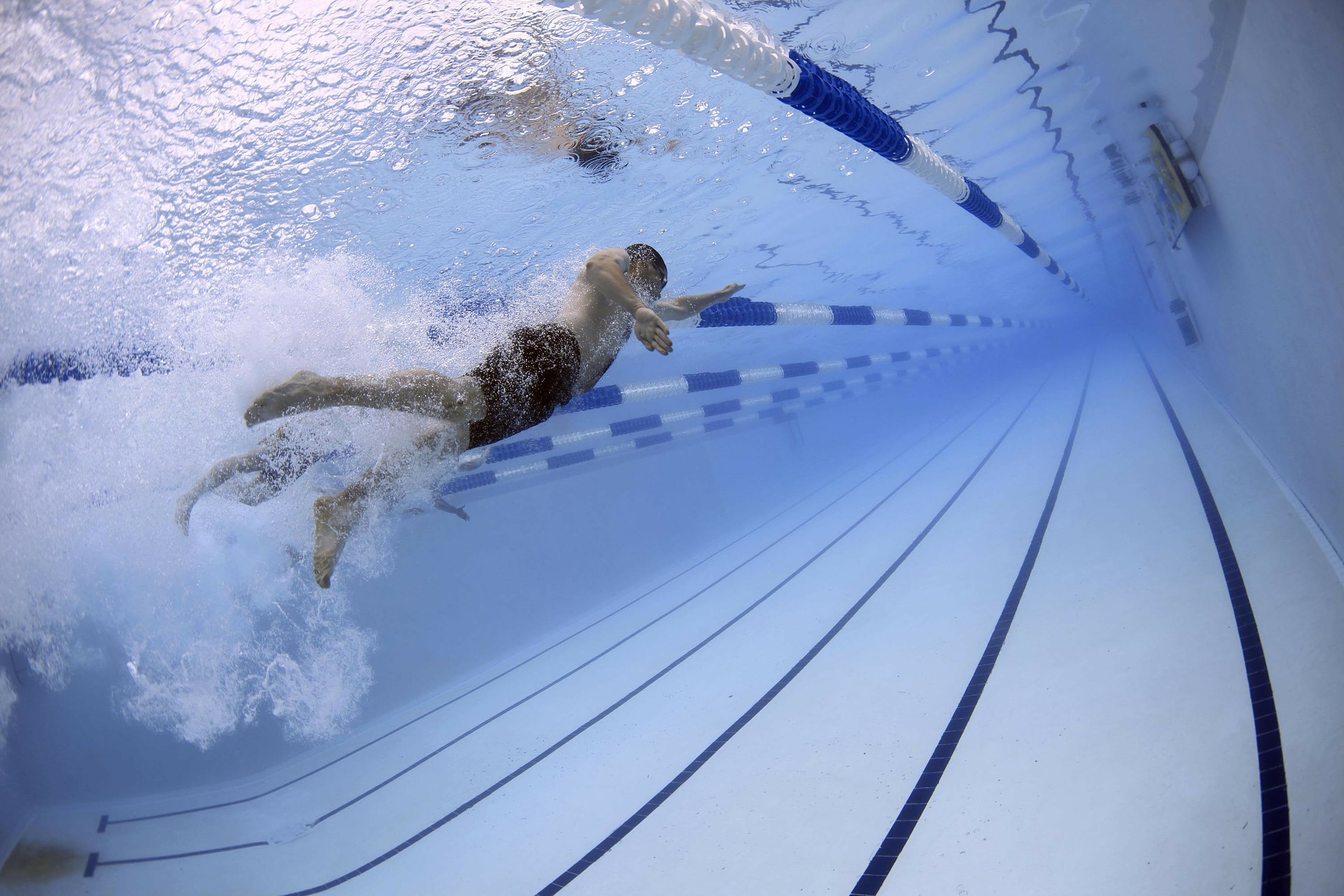Can You Swim with Contact Lenses